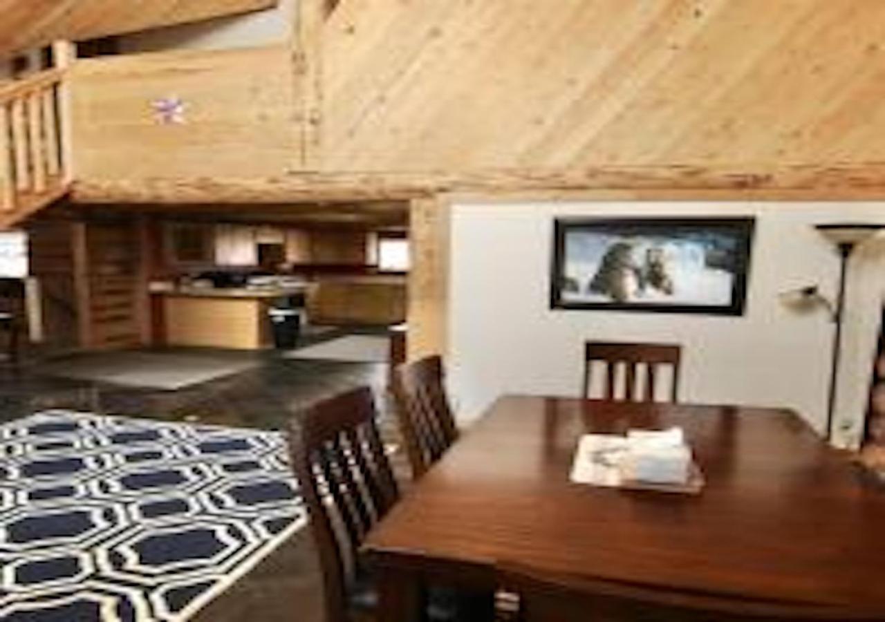 Log Haven In Blanding